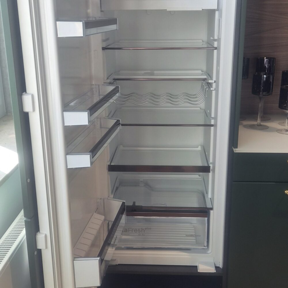 Abverkaufsküche Schüller Biella - Kühlschrank