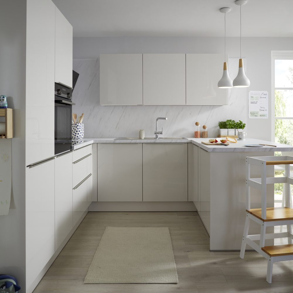 Global Einbauküche Uni Gloss GL 1 525 Muschelweiß