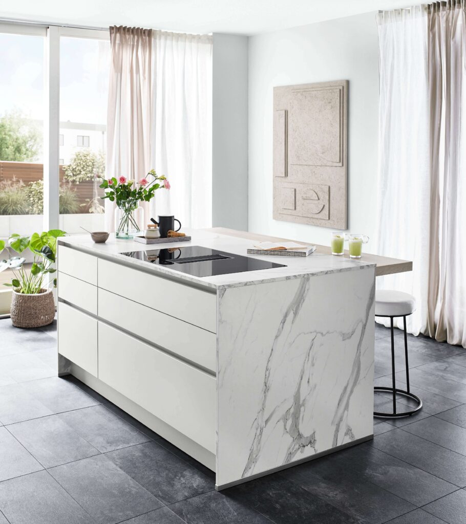 nobilia-senso-marmor-kueche-marmoroptik-nb-weiss-edel-exklusiv-1